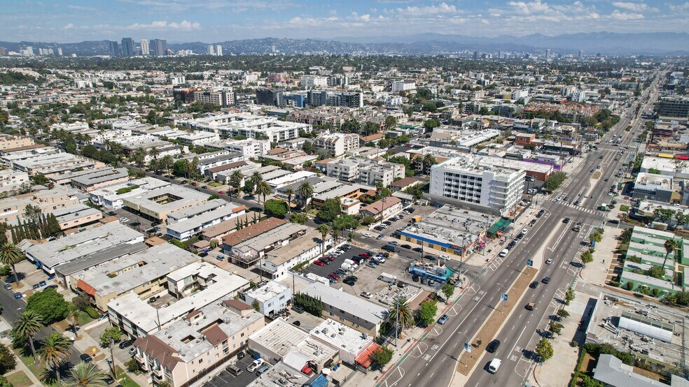 More Photos Of 10853-10855 Venice Blvd, Los Angeles Freestanding For Sale
