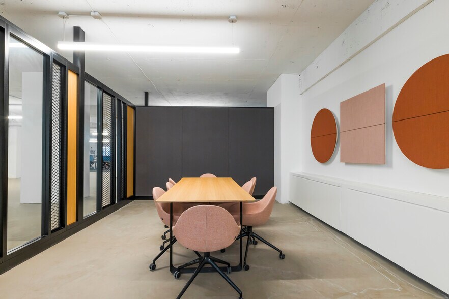 More Photos Of 825 7th Ave, New York Office Residential For Lease