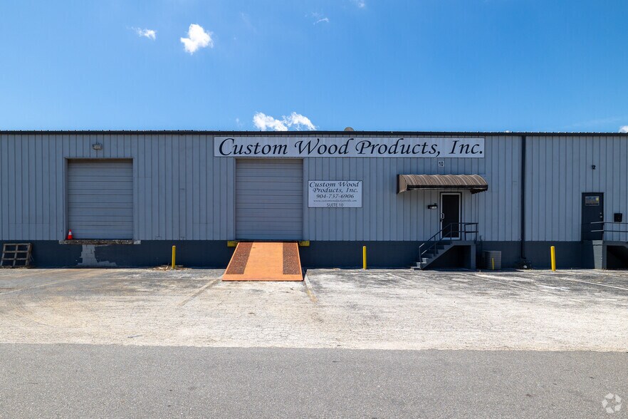 More Photos Of 3811 University Blvd W, Jacksonville Unknown For Lease