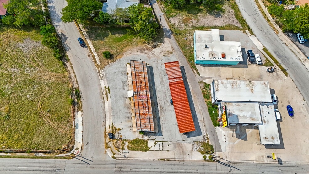 More Photos Of 2703 Vance Jackson Rd, San Antonio Carwash For Sale