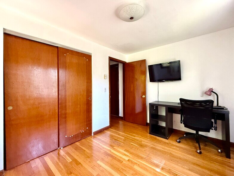 More Photos Of 5085 Route 23A, Haines Falls Flex For Sale