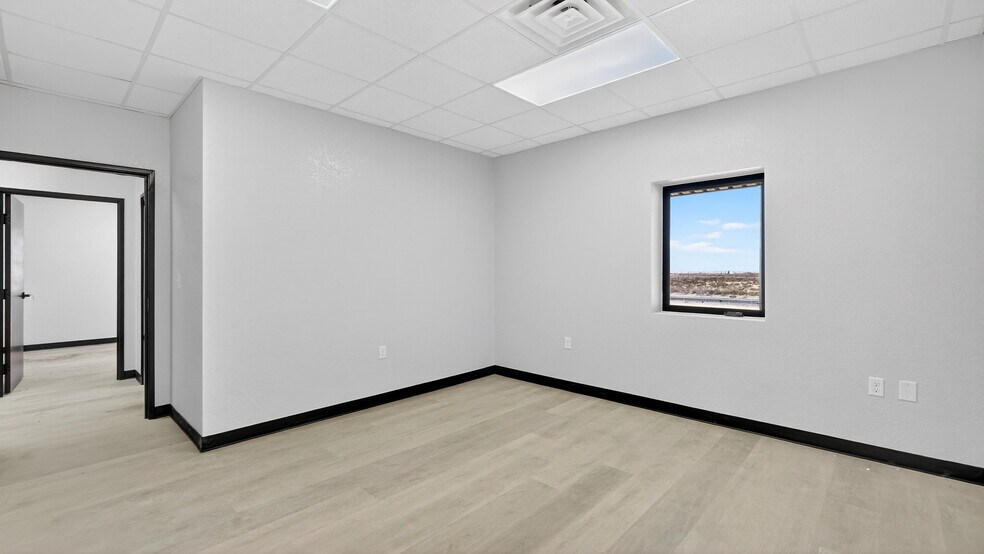 More Photos Of 16511 W Basin St, Odessa Industrial For Lease