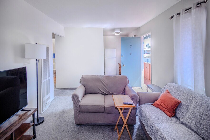 More Photos Of , Redwood City Multifamily For Sale