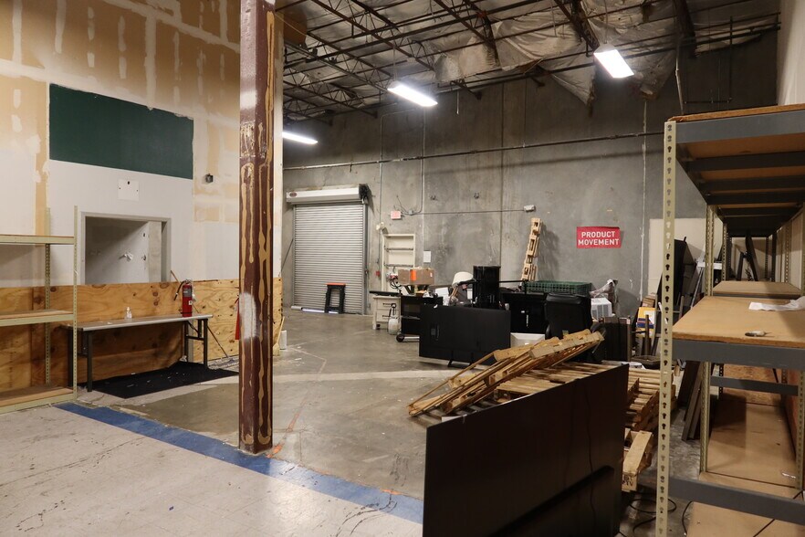 More Photos Of 4326 Dowlen Rd, Beaumont General Retail For Lease