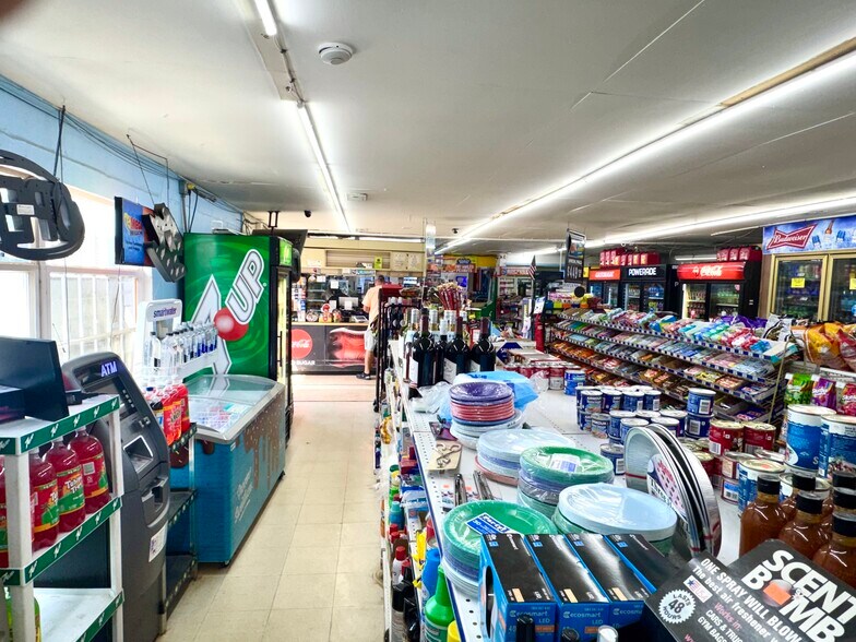 More Photos Of 4500 Monroe Hwy, Watkinsville Service Station For Sale