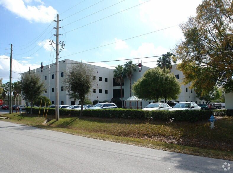 More Photos Of 3700 34th St, Orlando Office For Lease