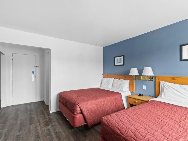 More Photos Of 935 9th Ave, Sidney Hotel For Sale