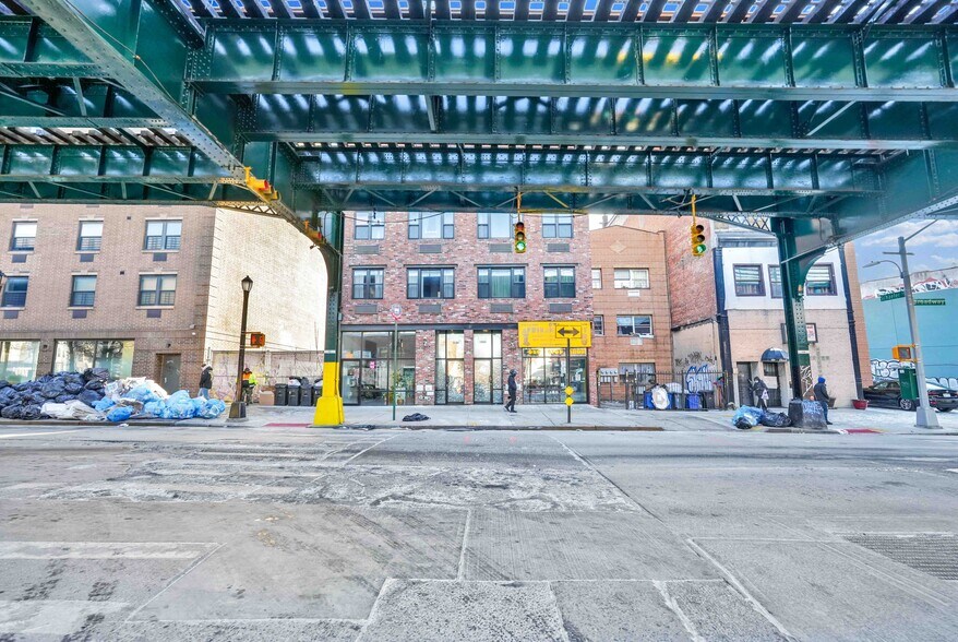 More Photos Of , Brooklyn Unknown For Sale