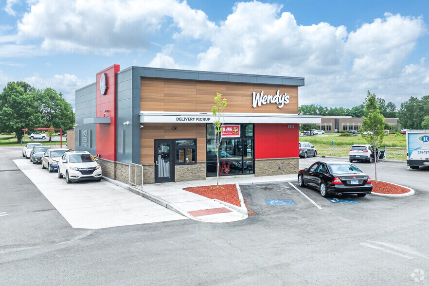 Primary Photo Of 6335 Ameriplex Dr, Portage Fast Food For Sale