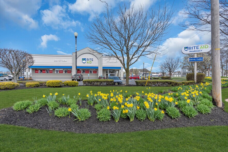 More Photos Of 75 S Main St, Neptune Drugstore For Lease