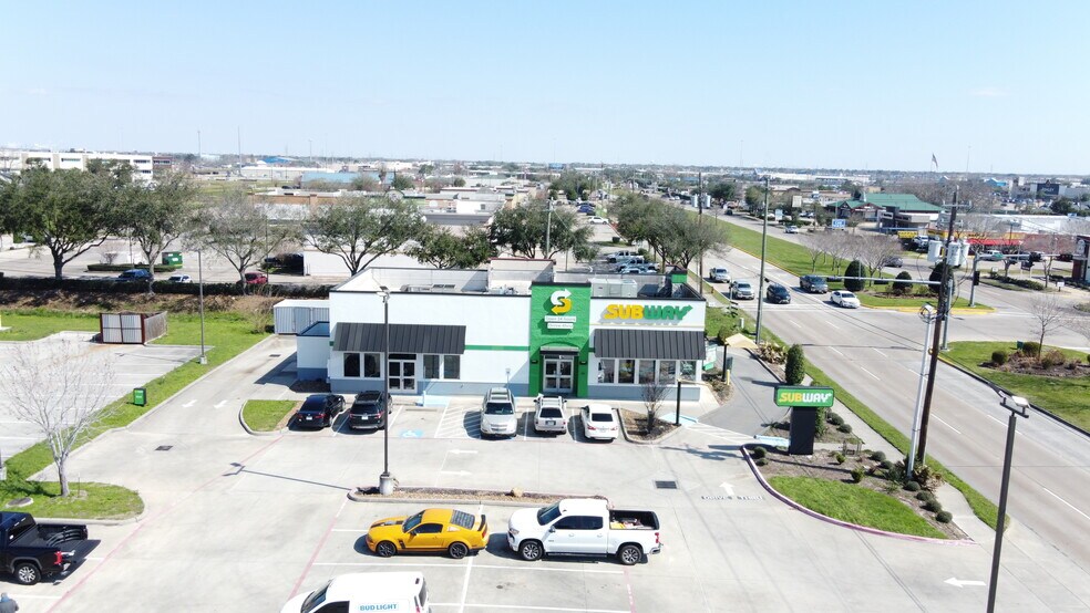 More Photos Of 4979 Fairmont Pky, Pasadena Fast Food For Lease