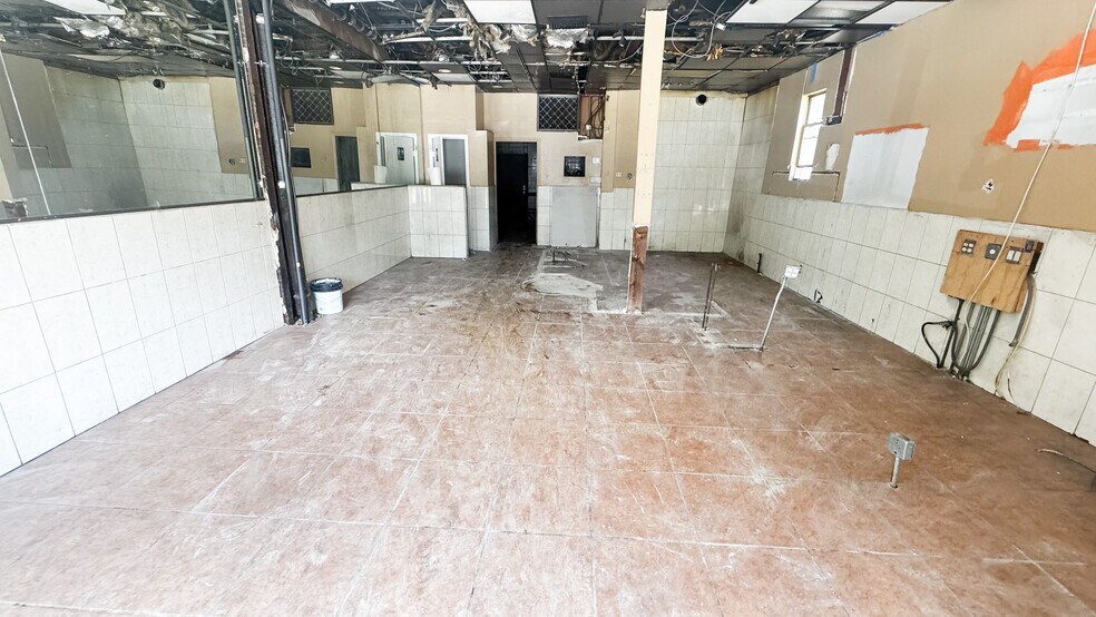 More Photos Of 2339 Astoria Blvd, Long Island City Apartments For Lease