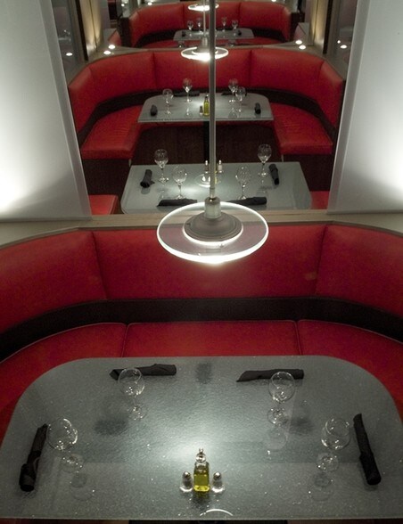 More Photos Of 15 Franklin St, Lenox Restaurant For Lease