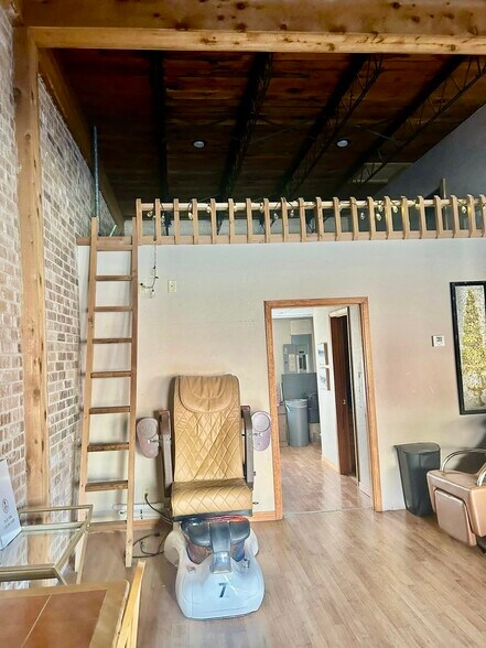 More Photos Of 460 Krause St, Jay Storefront For Sale