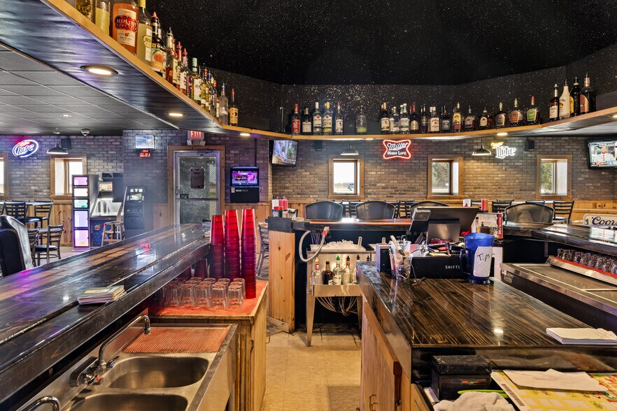 More Photos Of 205 1st St SW, Glyndon Restaurant For Sale