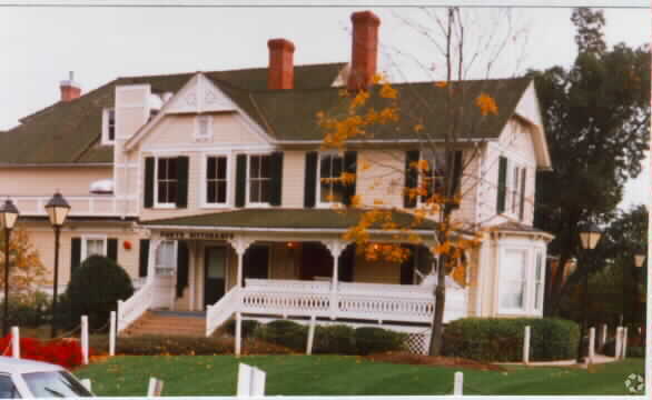 More Photos Of 1148 Walker Rd, Great Falls Restaurant For Sale