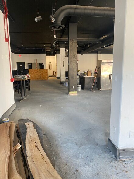 More Photos Of 319 N Wayne St, Piqua Loft Creative Space For Lease