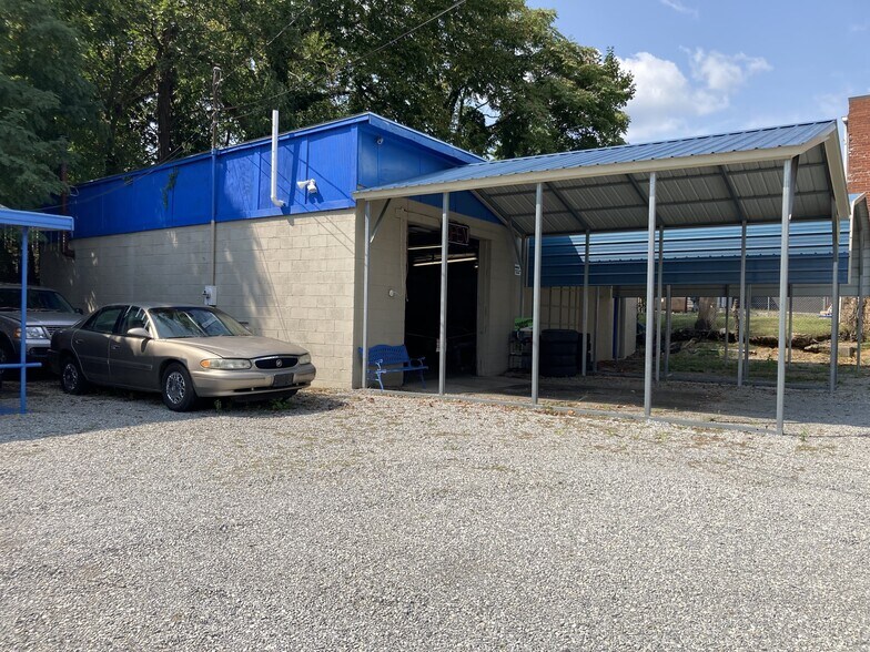 More Photos Of 1619 9th St Se, Roanoke Auto Repair For Lease