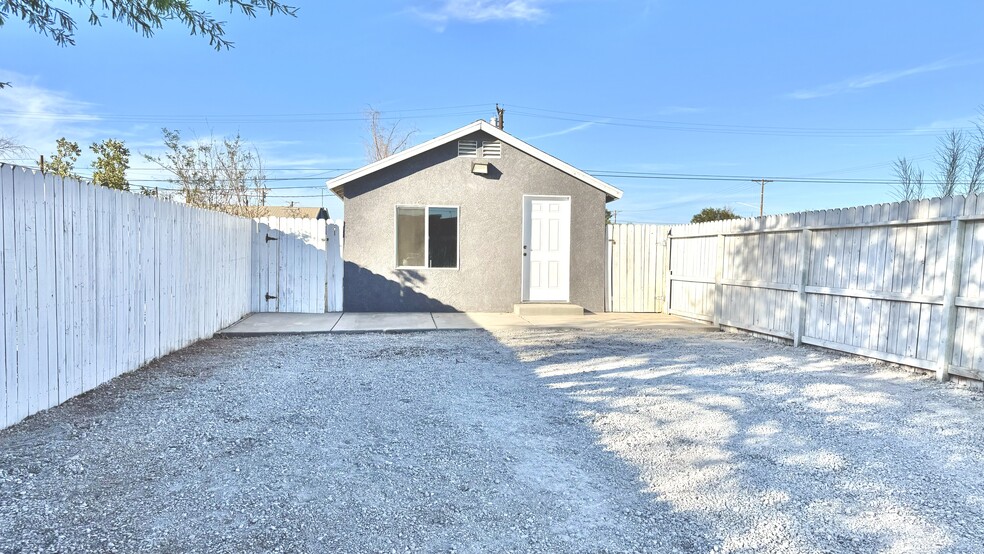 Primary Photo Of 60 Main St, Heber Showroom For Sale