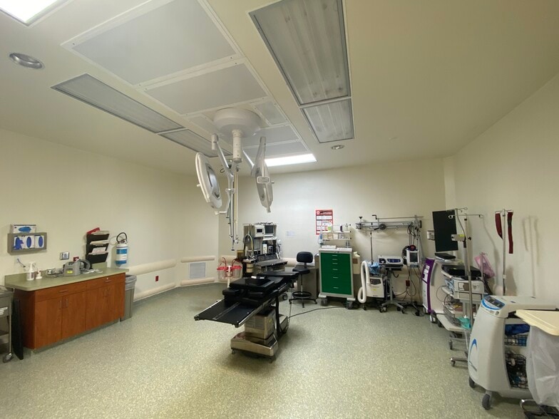 More Photos Of 3710 Lake Center Dr, Mount Dora Medical For Sale