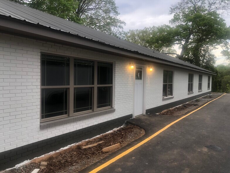 More Photos Of 229 Wilson St NW, Lenoir Multifamily For Sale