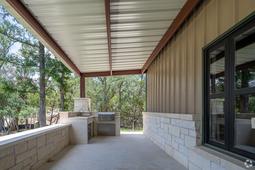 More Photos Of 7501 SH 71, Spicewood Unknown For Lease
