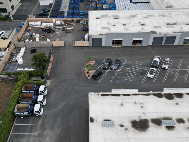 More Photos Of 14258 Valley Blvd, City Of Industry Manufacturing For Lease