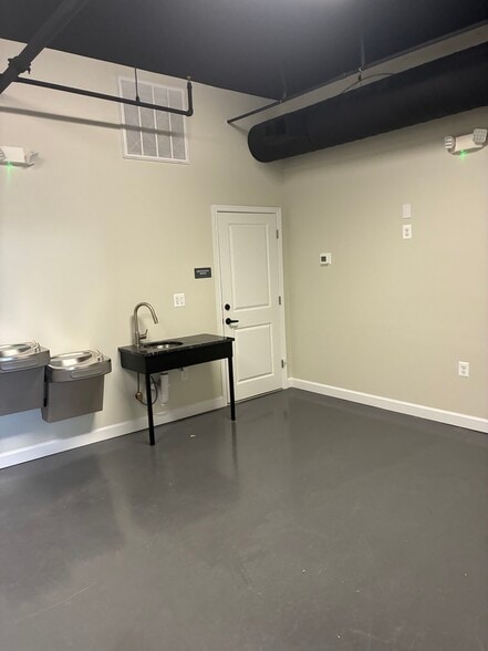 More Photos Of 201 Waters Pl, Culpeper Apartments For Lease