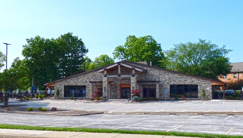Primary Photo Of 7337 Mexico Rd, Saint Peters Restaurant For Sale