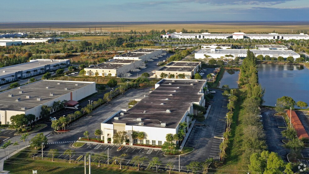 More Photos Of 6501 Nob Hill Rd, Tamarac Distribution For Lease