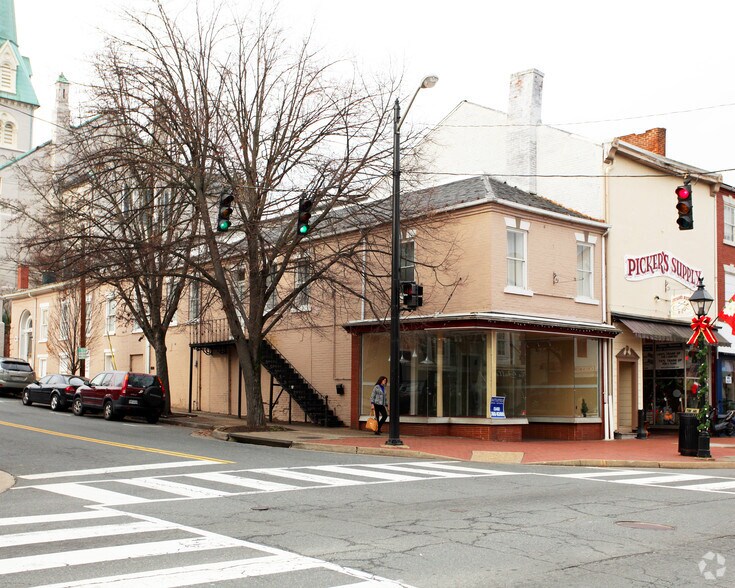 Primary Photo Of 900 Caroline St, Fredericksburg Storefront Retail Office For Lease