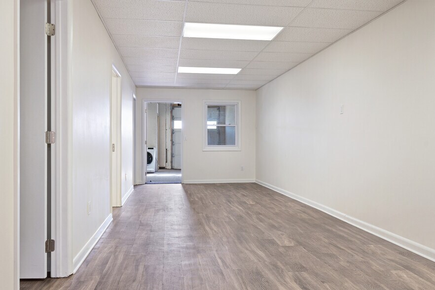 More Photos Of 1045 N Canal St, Pittsburgh Office For Sale