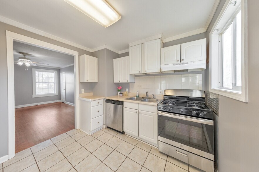 More Photos Of 610 Armstrong St SE, Marietta Multifamily For Sale