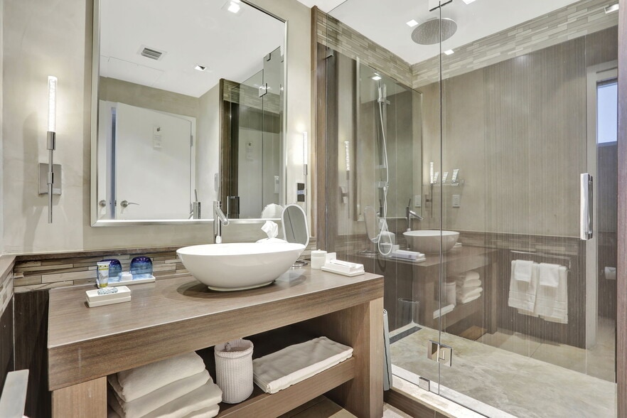 More Photos Of 45 NE 21st Ave, Deerfield Beach Hotel For Sale