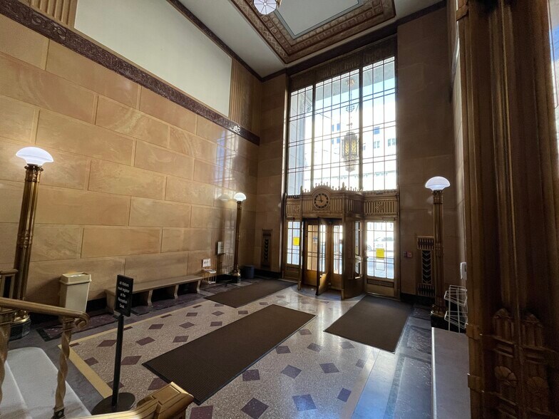 More Photos Of 1 W Wilson St, Madison Office For Sale