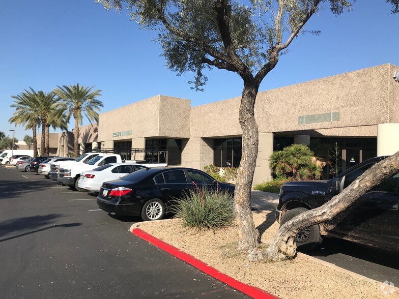 More Photos Of 4602 E Elwood St, Phoenix Unknown For Lease