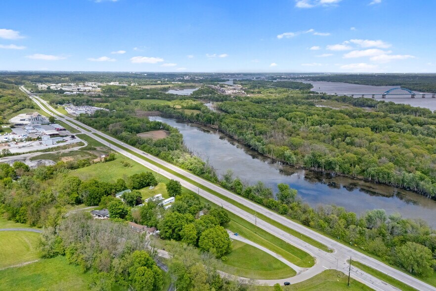 More Photos Of 4105 Nobis Dr, Davenport Manufactured Housing Mobile Home Park For Sale