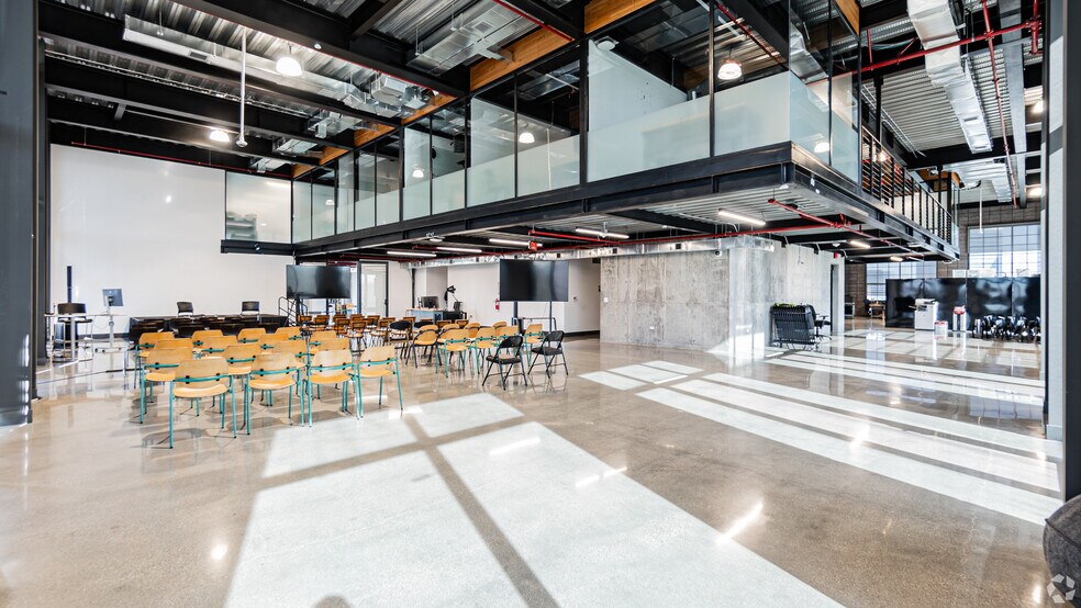More Photos Of 136-142 Oregon St, El Segundo Research And Development For Lease
