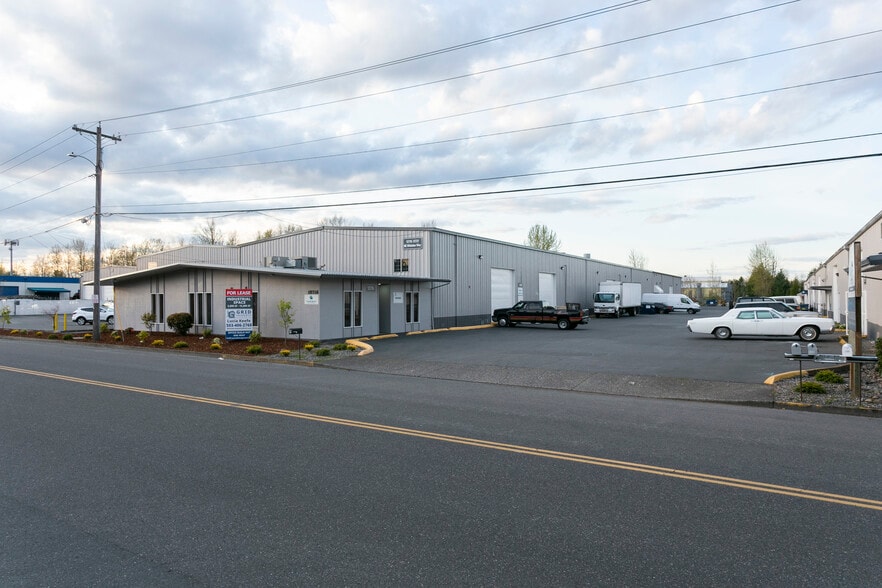 More Photos Of 12683-12689 NE Whitaker Way, Portland Unknown For Lease
