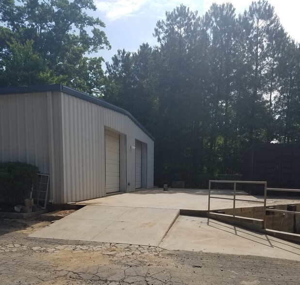 More Photos Of 6129 Westgate Rd, Raleigh Warehouse For Lease