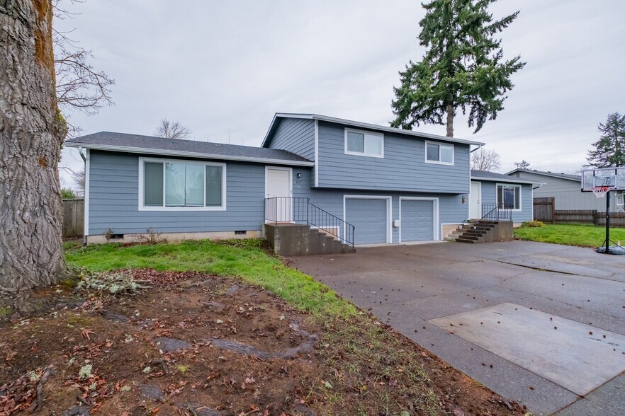 More Photos Of 137 Tanglewood Dr, Jefferson Multifamily For Sale