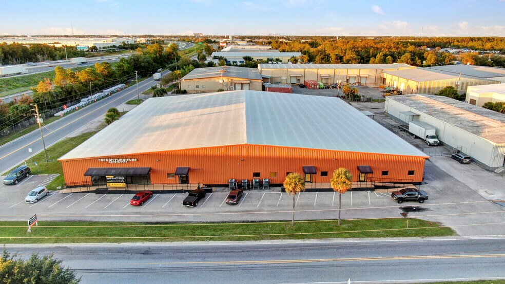 More Photos Of 901 Central Florida Pky, Orlando Warehouse For Lease