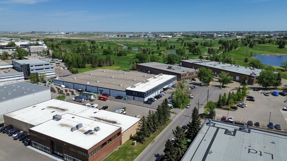 More Photos Of 1324 36th Ave NE, Calgary Warehouse For Sale