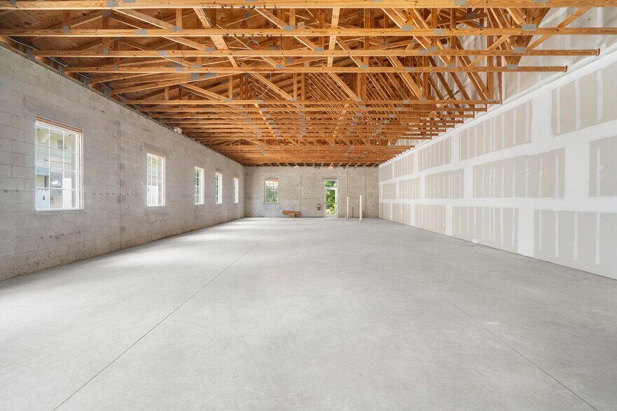 More Photos Of 1493 E Venice Ave, Venice Medical For Sale