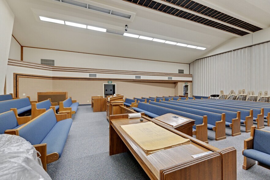 More Photos Of 762 S Court St, Montgomery Religious Facility For Sale