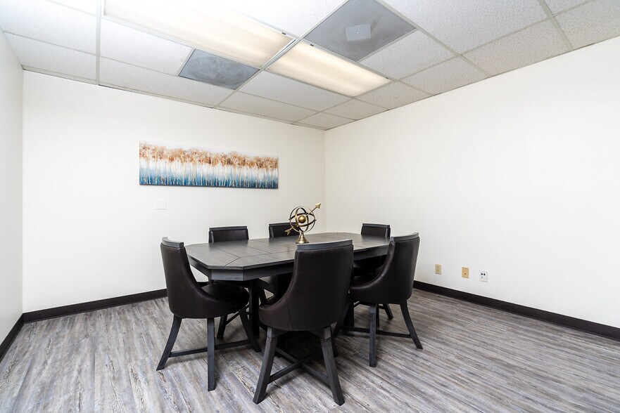More Photos Of 2615 Camino del Rio S, San Diego Office For Lease