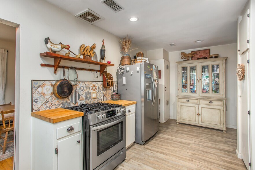 More Photos Of 11138 Laurel Ave, Bloomington Land For Sale