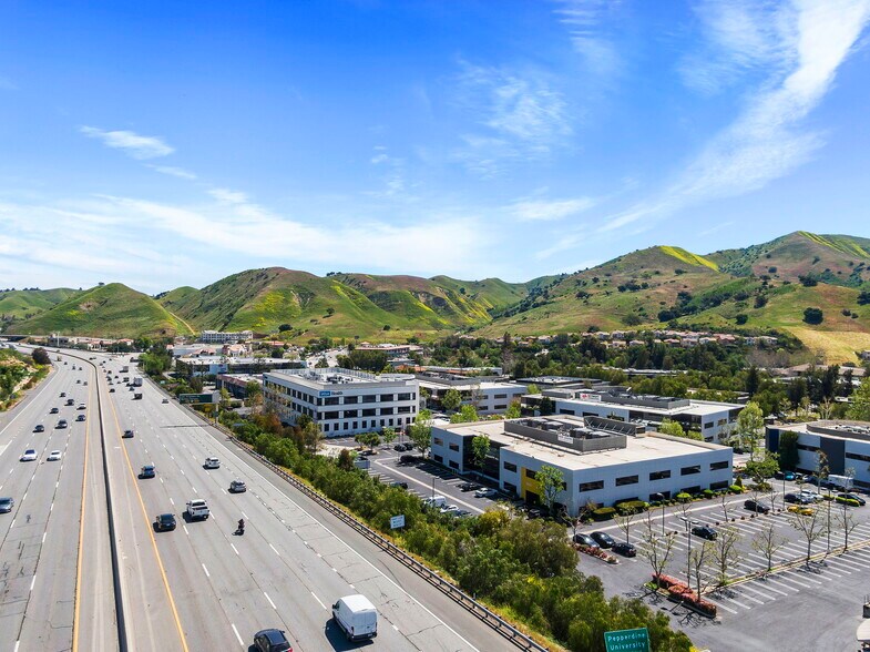 More Photos Of 26635-26637 W Agoura Rd, Calabasas Office For Lease