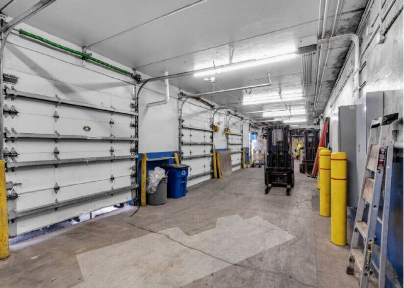 More Photos Of 3220 SW 2nd Ave, Fort Lauderdale Refrigeration Cold Storage For Lease