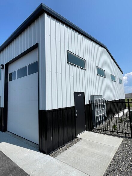 More Photos Of 1551 S Deer Heights Rd, Spokane Warehouse For Sale